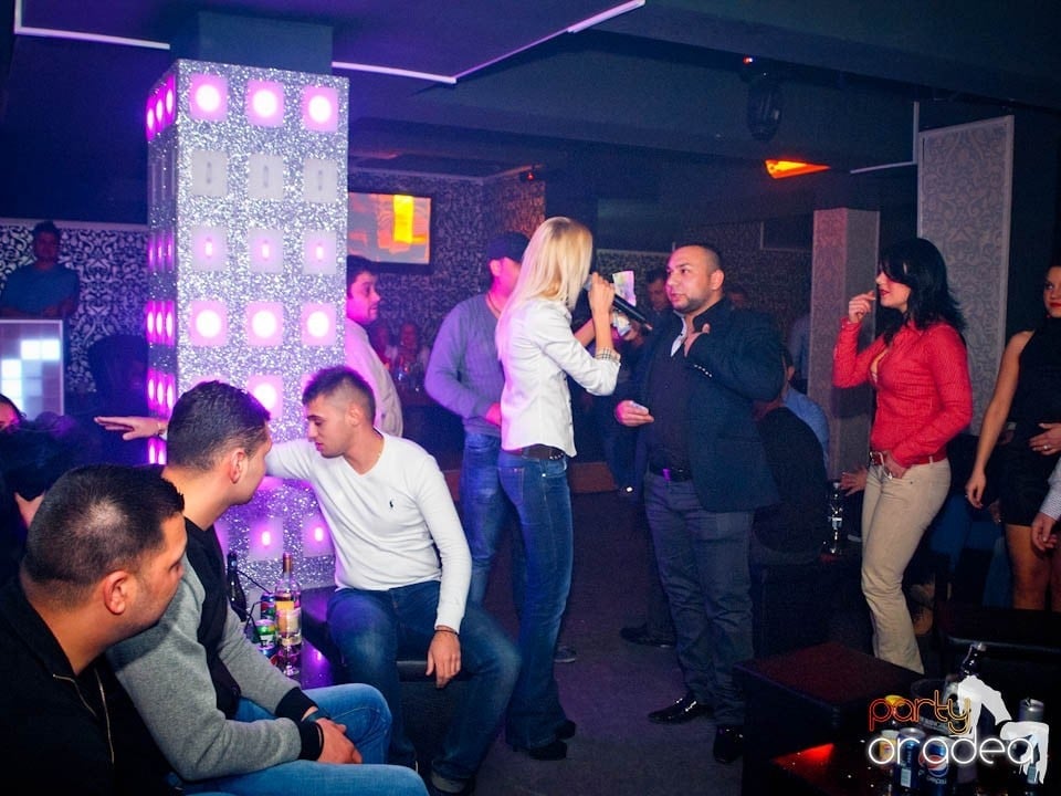 Concert Live cu Denisa în Club Life,