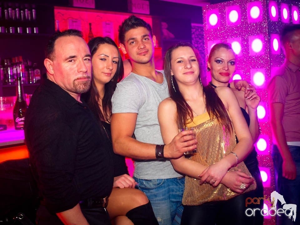 Concert Live cu Denisa în Club Life,