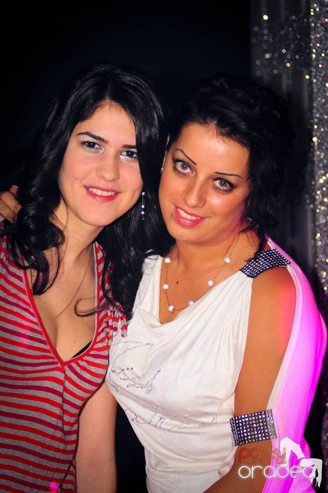 Concert Live cu Denisa în Club Life,