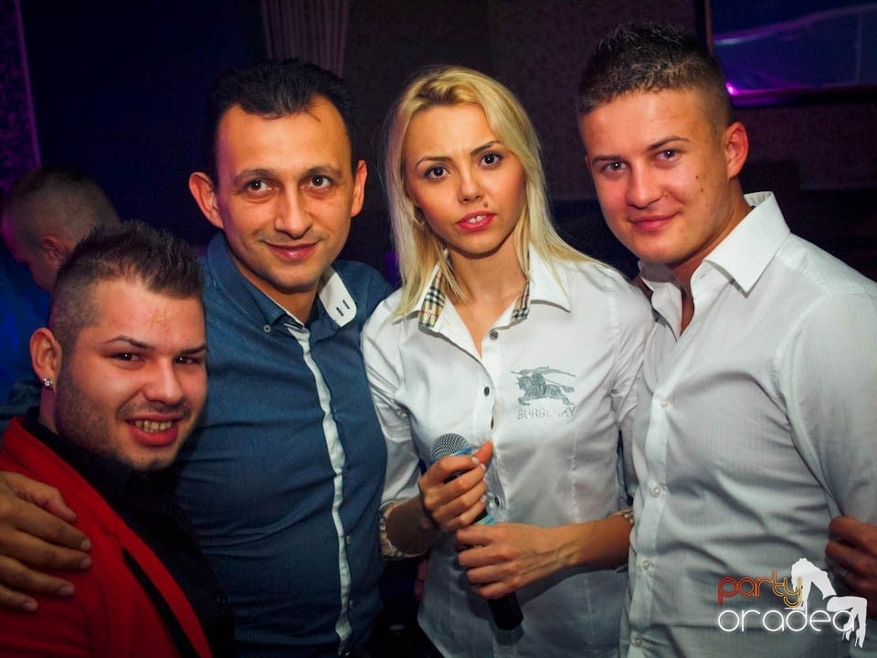 Concert Live cu Denisa în Club Life,