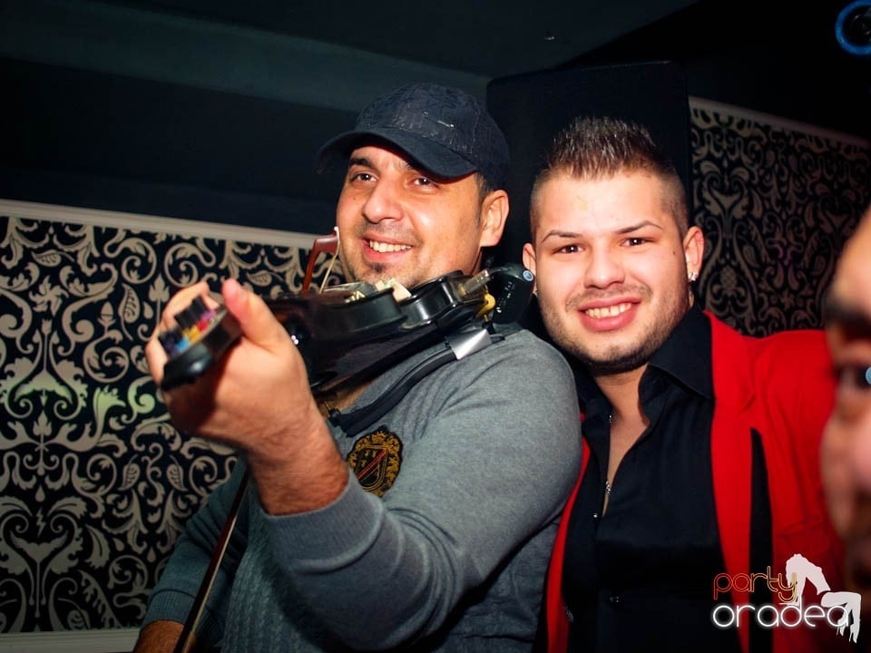 Concert Live cu Denisa în Club Life,