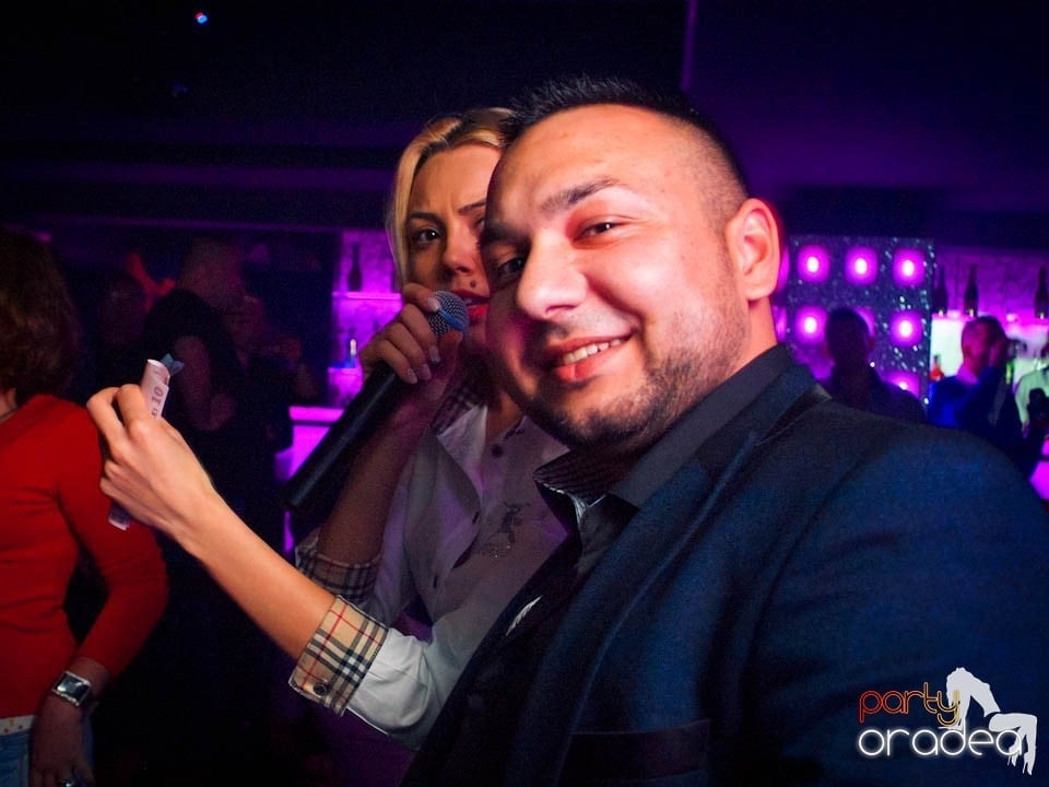 Concert Live cu Denisa în Club Life,