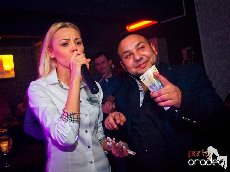 Concert Live cu Denisa în Club Life,