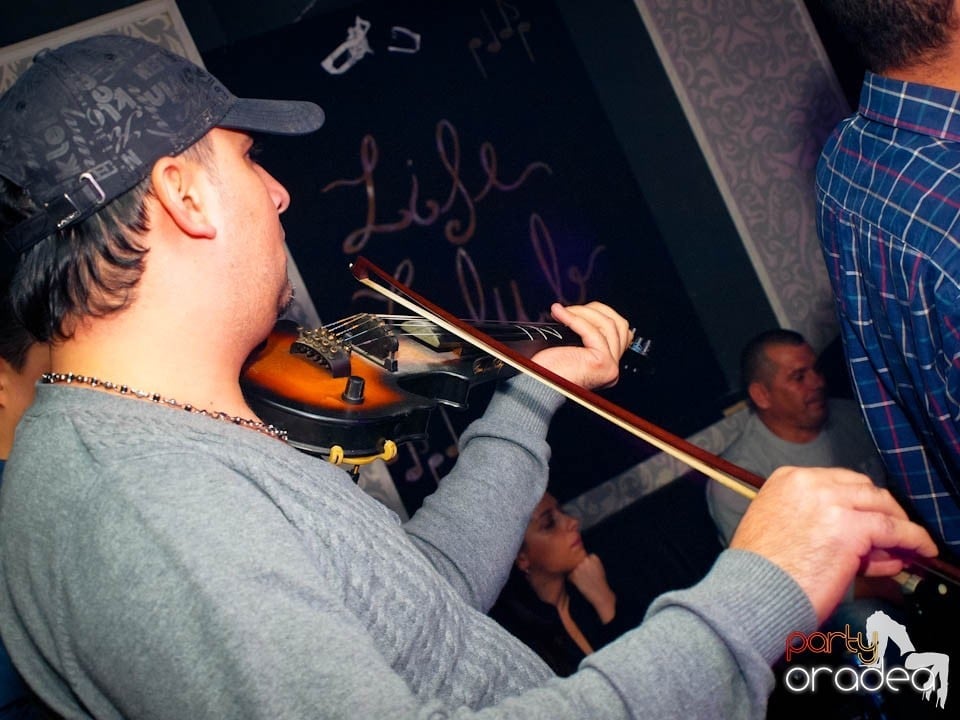 Concert Live cu Denisa în Club Life,