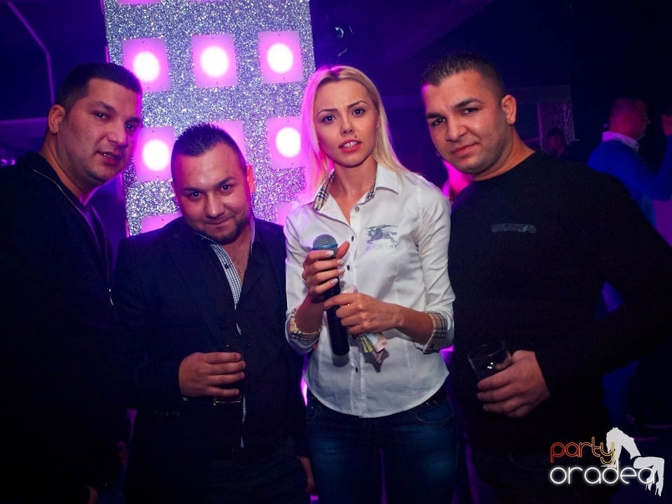 Concert Live cu Denisa în Club Life,