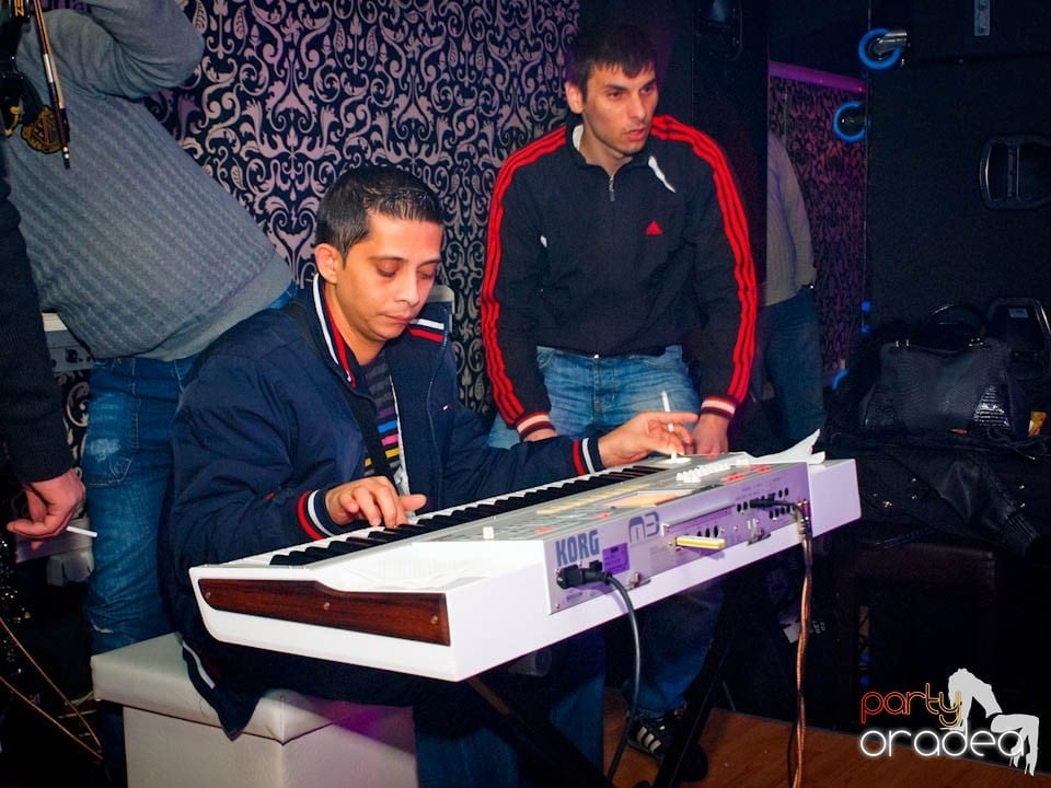 Concert Live cu Denisa în Club Life,