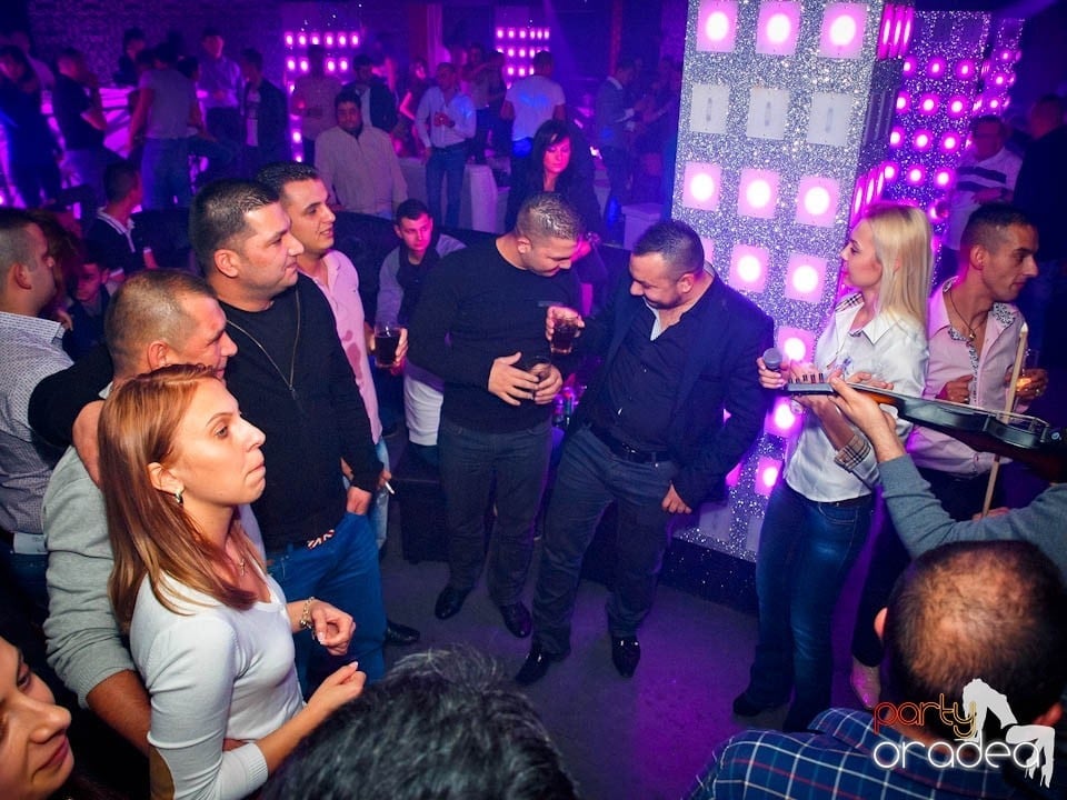 Concert Live cu Denisa în Club Life,