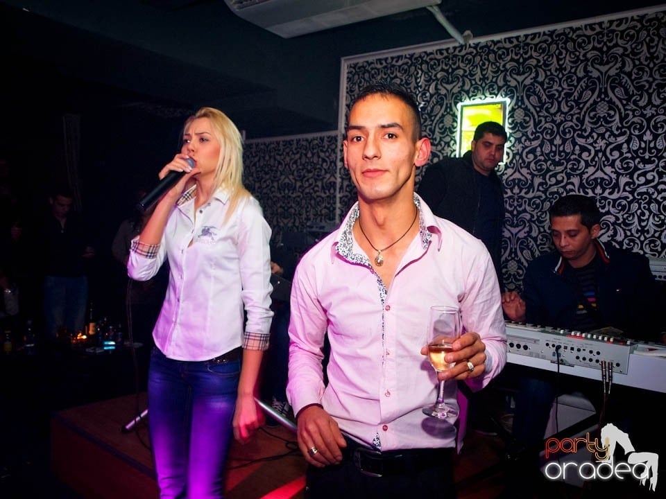Concert Live cu Denisa în Club Life,