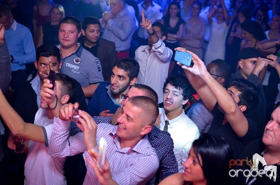 Concert Low Deep T @ The One,
