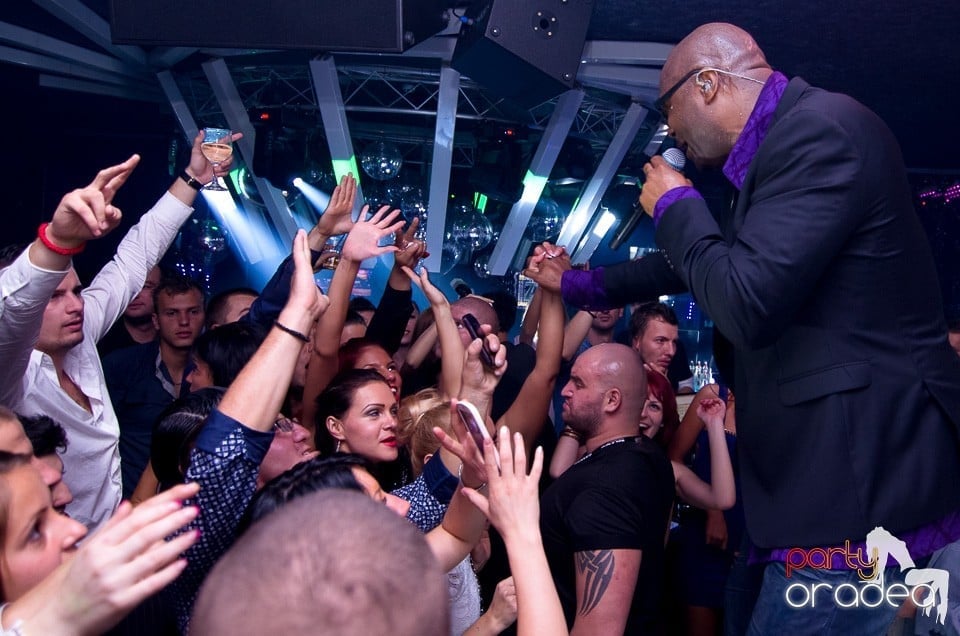 Concert Low Deep T @ The One,