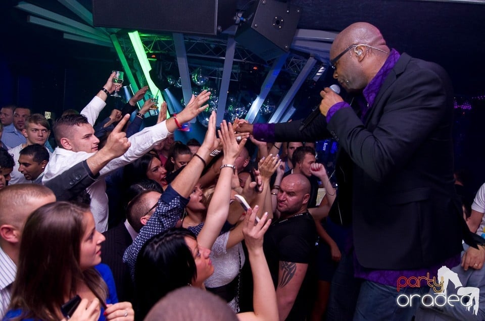 Concert Low Deep T @ The One,