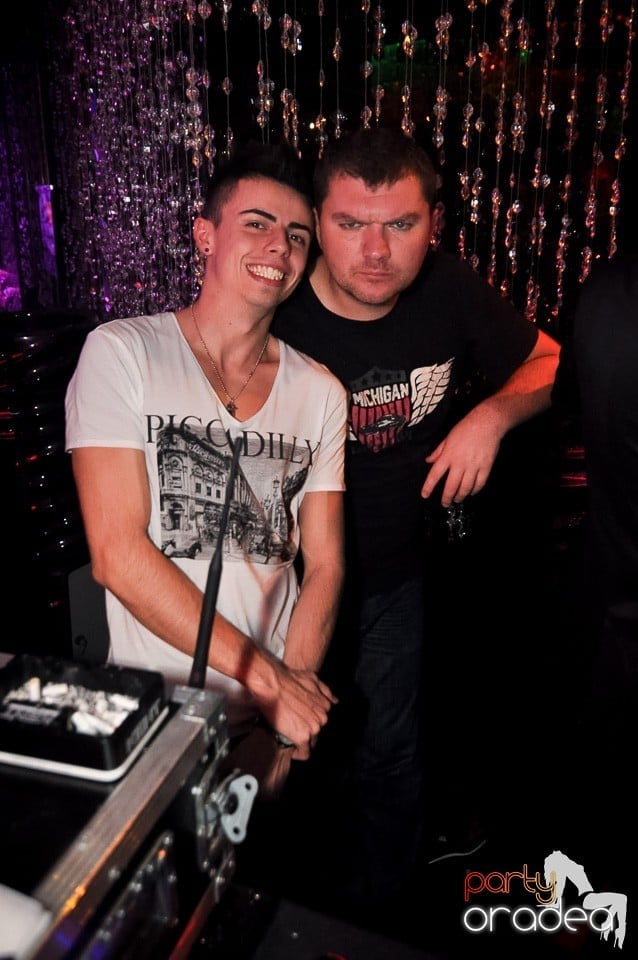 Concert Low Deep T @ The One,
