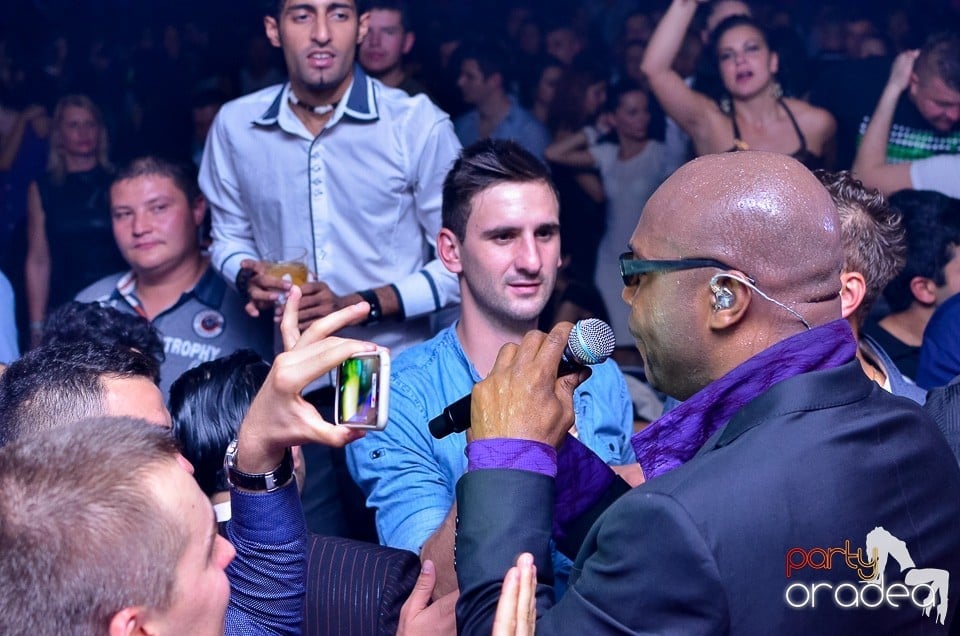 Concert Low Deep T @ The One,