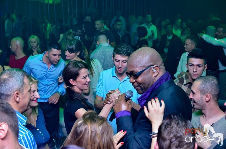 Concert Low Deep T @ The One,