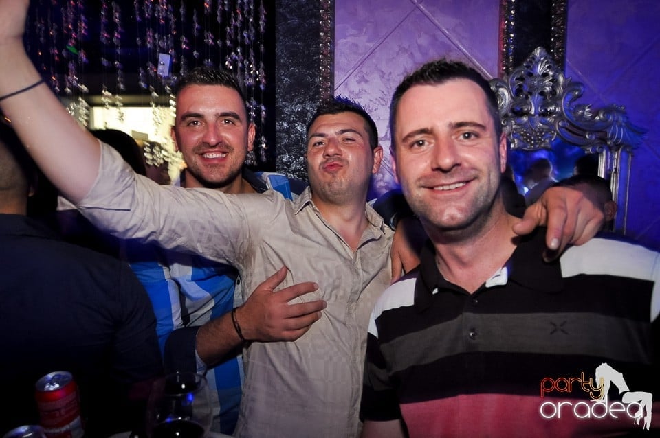 Concert Low Deep T @ The One,