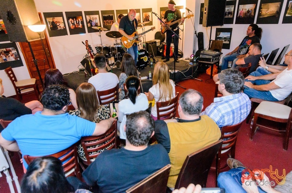 Concert Marius Dobra Band, Kosher wine coffee and jazz