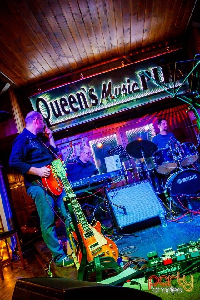 Concert Marius Dobra Band, Queen's Music Pub