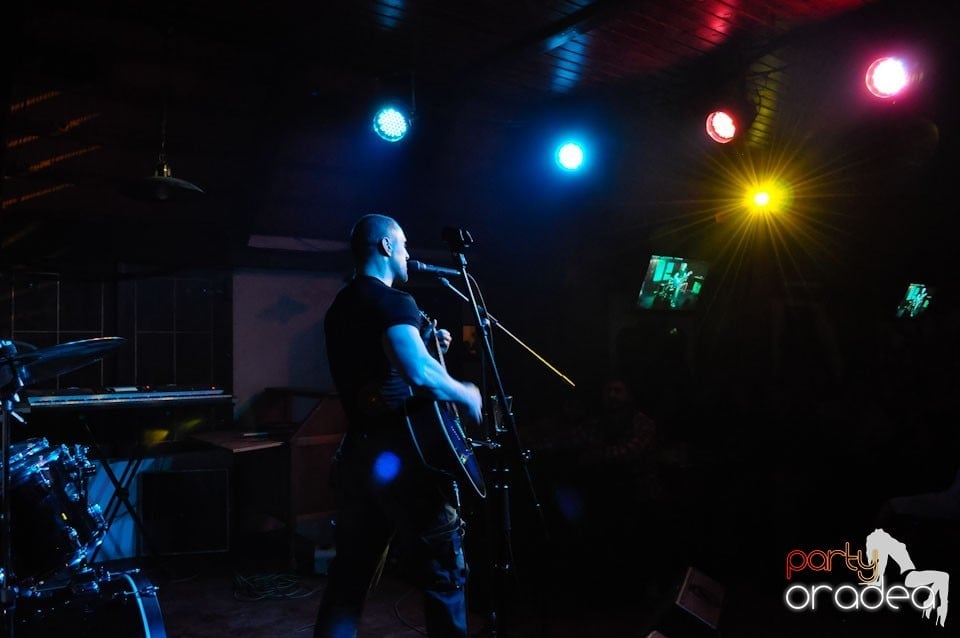 Concert Pavel Stratan în Queen's, Queen's Music Pub