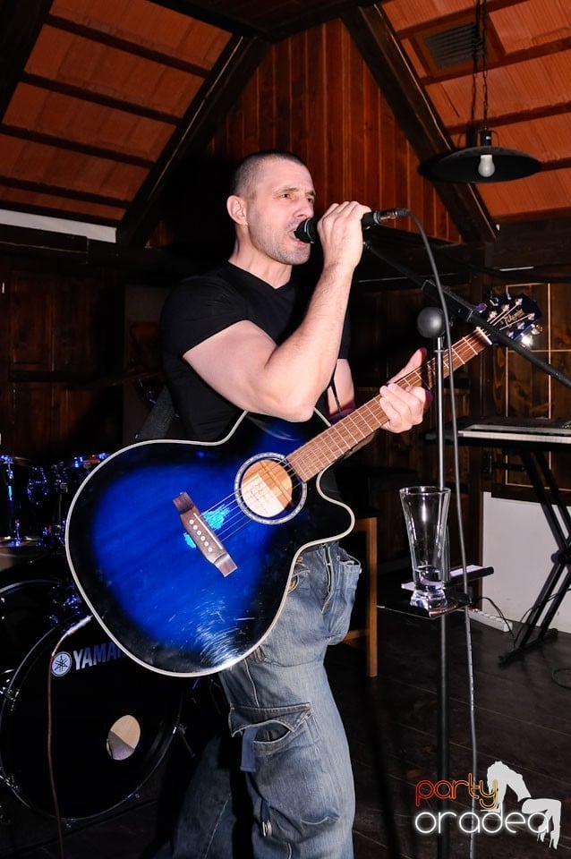 Concert Pavel Stratan în Queen's, Queen's Music Pub