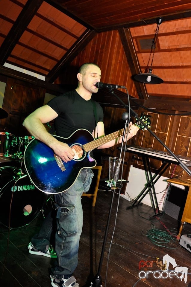 Concert Pavel Stratan în Queen's, Queen's Music Pub