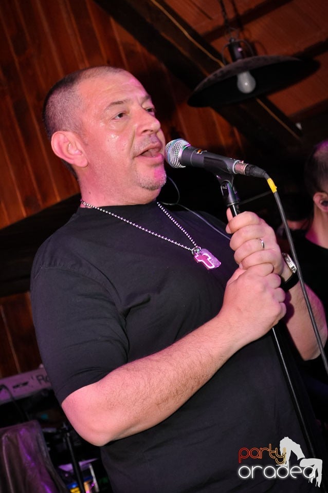 Concert Proconsul în Queen's, Queen's Music Pub