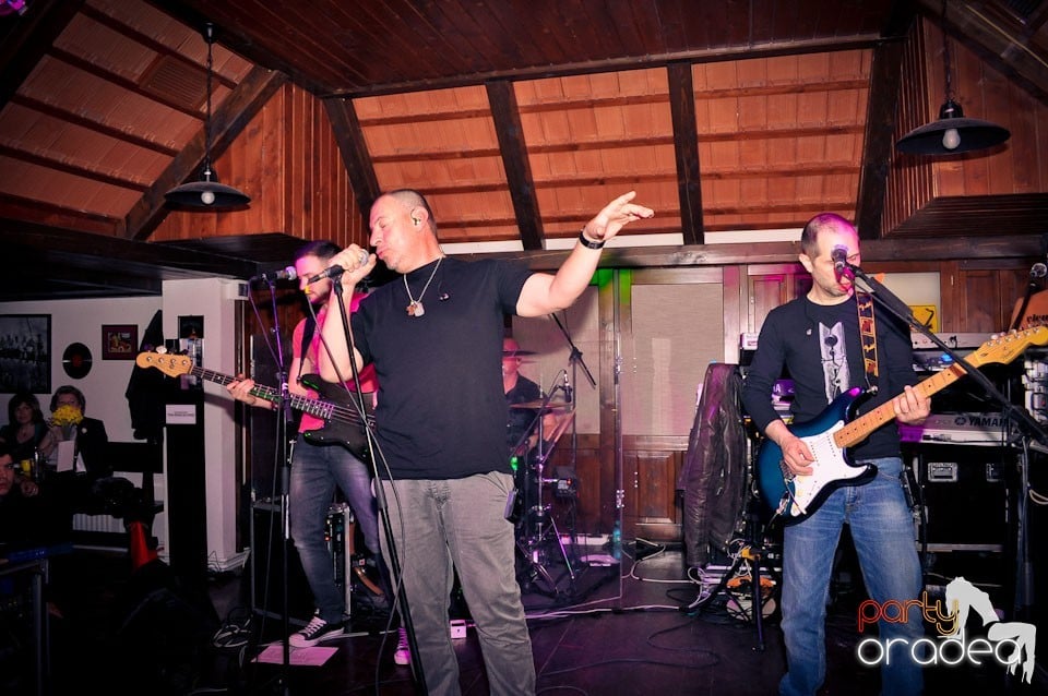 Concert Proconsul în Queen's, Queen's Music Pub