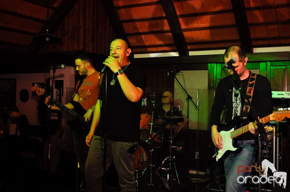 Concert Proconsul în Queen's, Queen's Music Pub