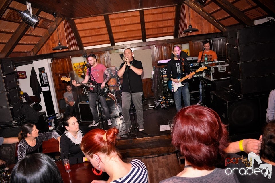 Concert Proconsul în Queen's, Queen's Music Pub