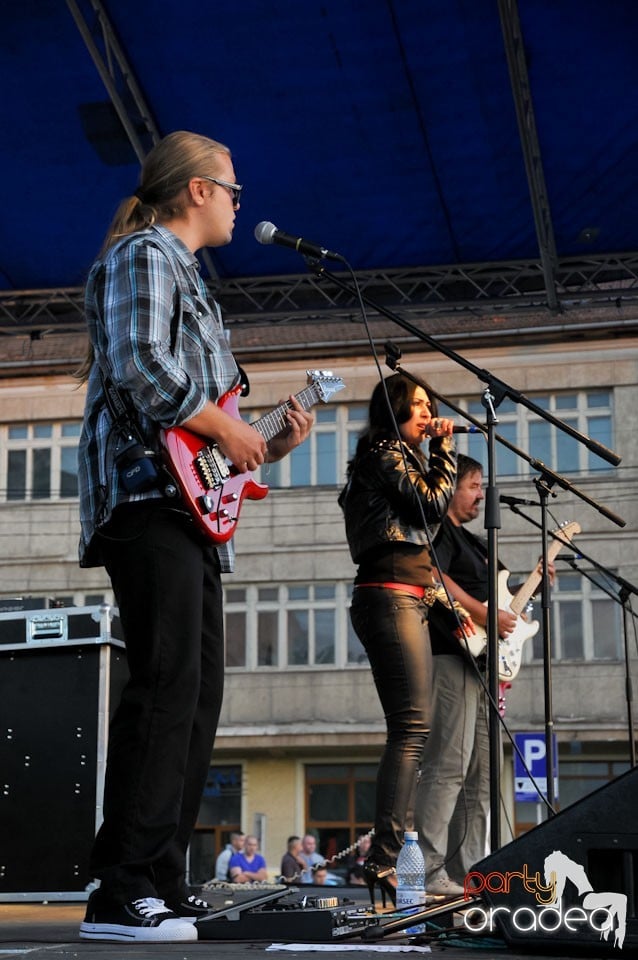 Concert Red Wine,