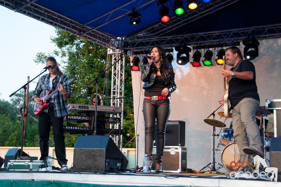 Concert Red Wine,