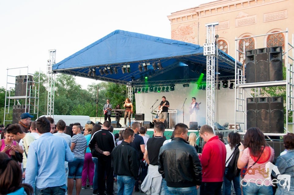Concert Red Wine,