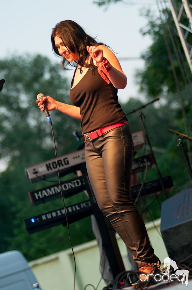 Concert Red Wine,