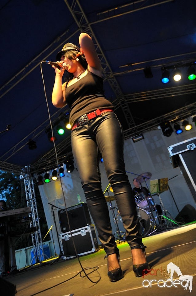 Concert Red Wine,