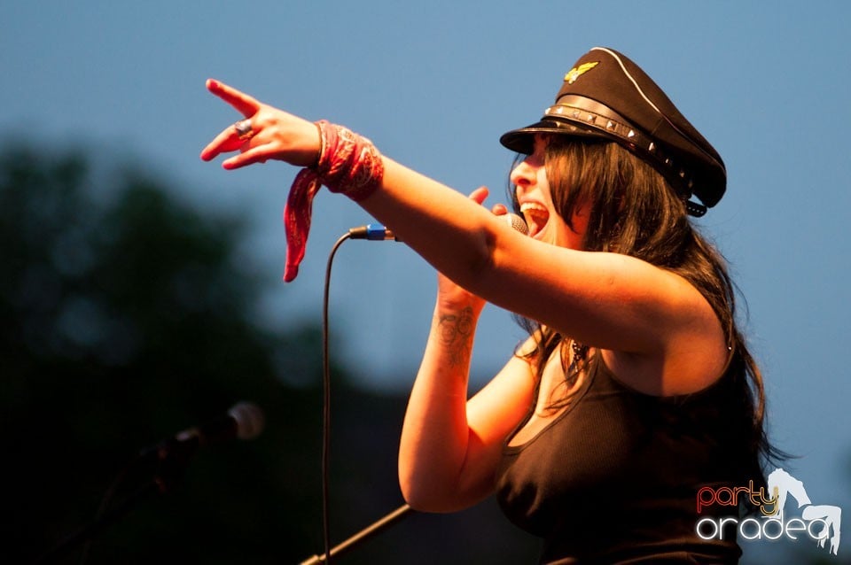 Concert Red Wine,