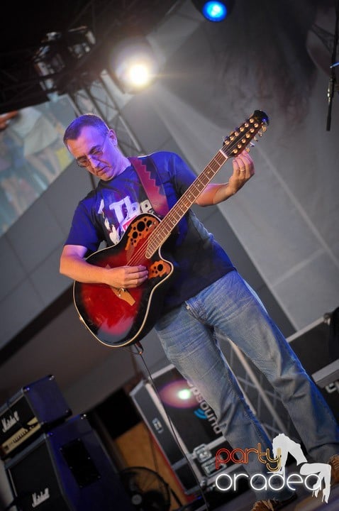 Concert Taxi, Lotus Center