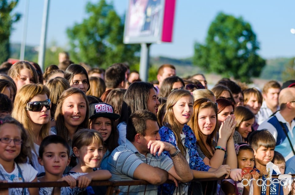 Concert Vama, Lotus Center