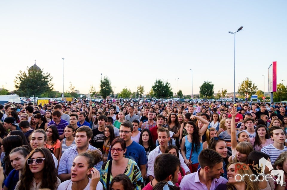 Concert Vama, Lotus Center