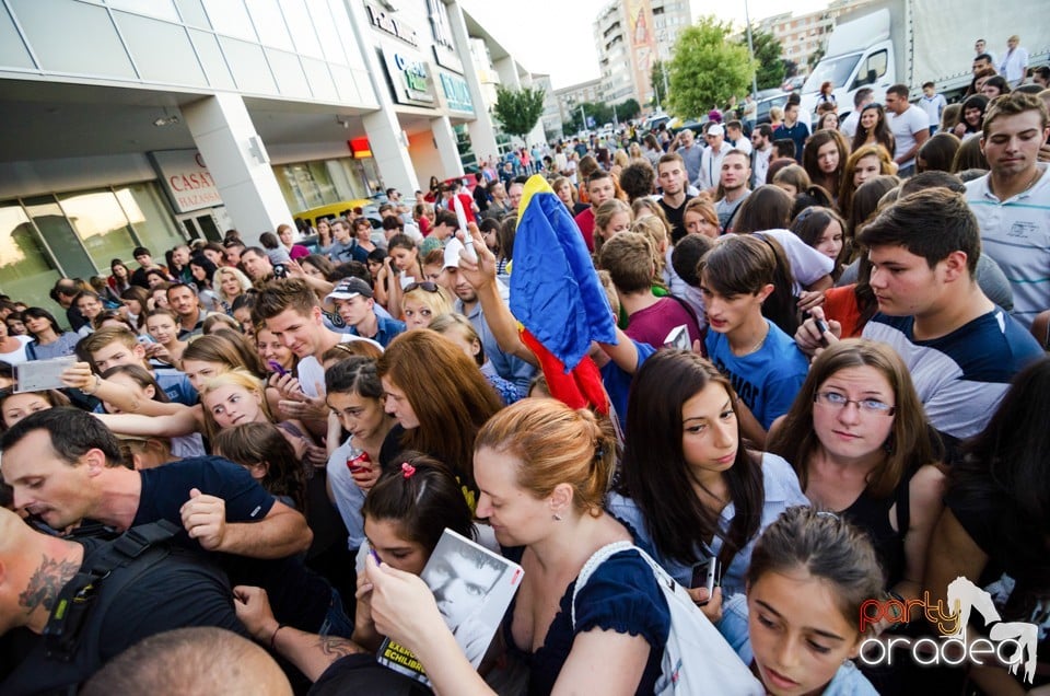 Concert Vama, Lotus Center