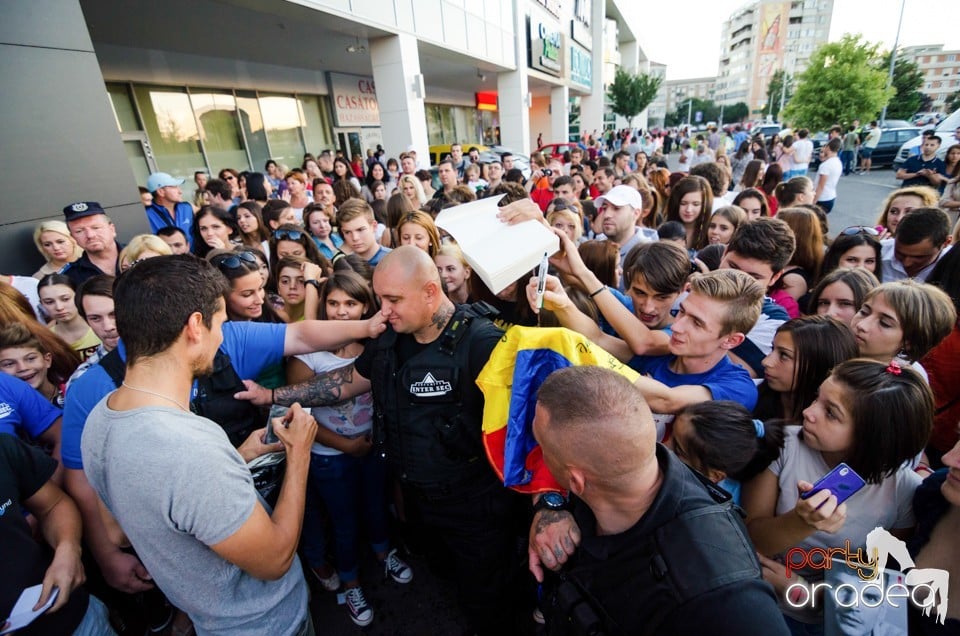 Concert Vama, Lotus Center