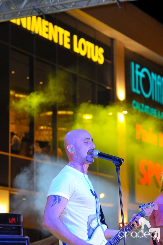 Concert Voltaj în Lotus Center, Lotus Center