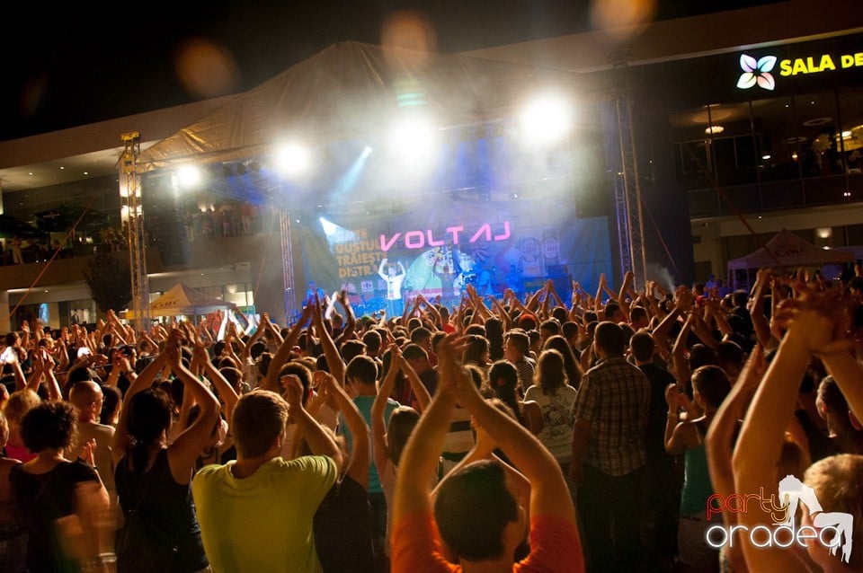 Concert Voltaj în Lotus Center, Lotus Center