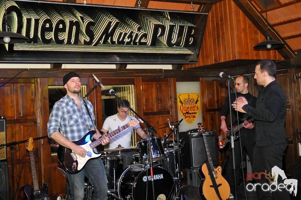 Concert Zen Garden în Queen's, Queen's Music Pub