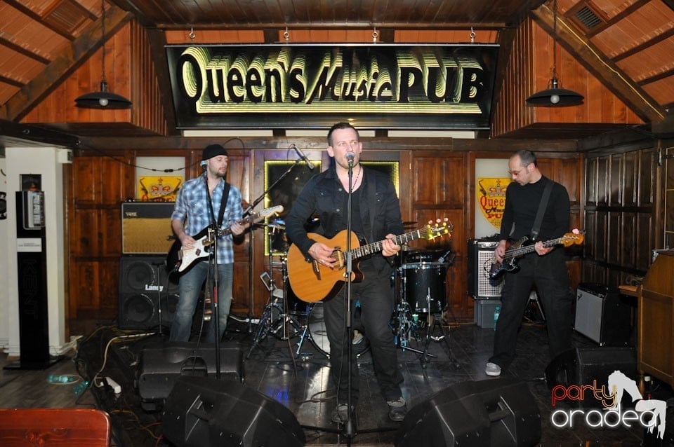 Concert Zen Garden în Queen's, Queen's Music Pub