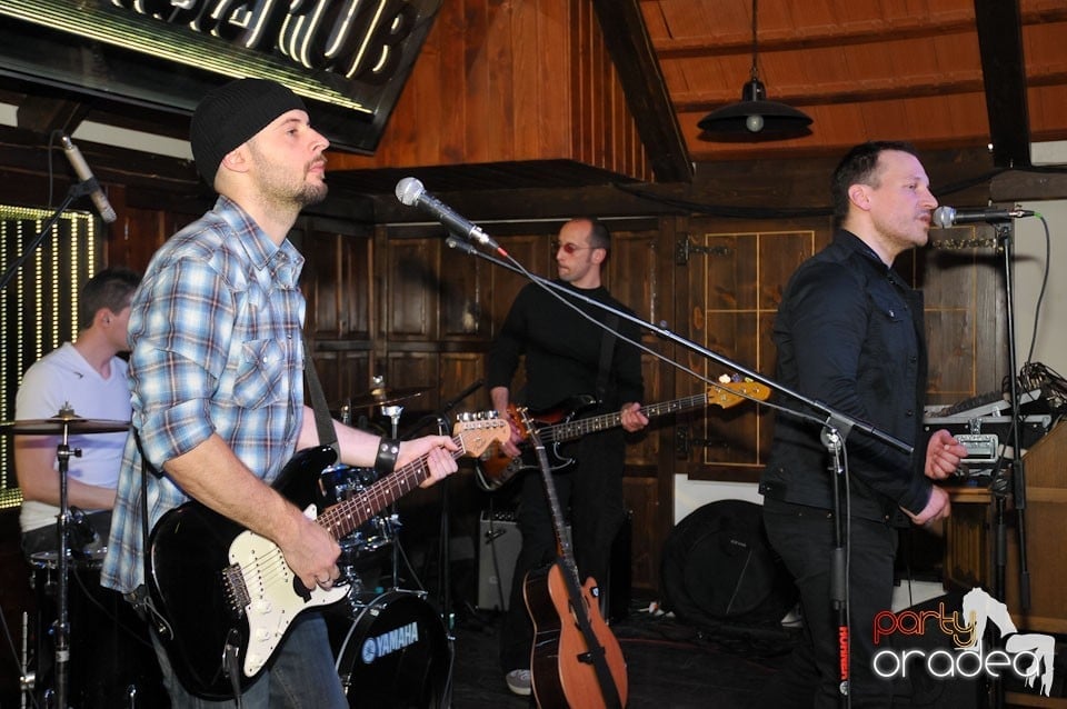 Concert Zen Garden în Queen's, Queen's Music Pub