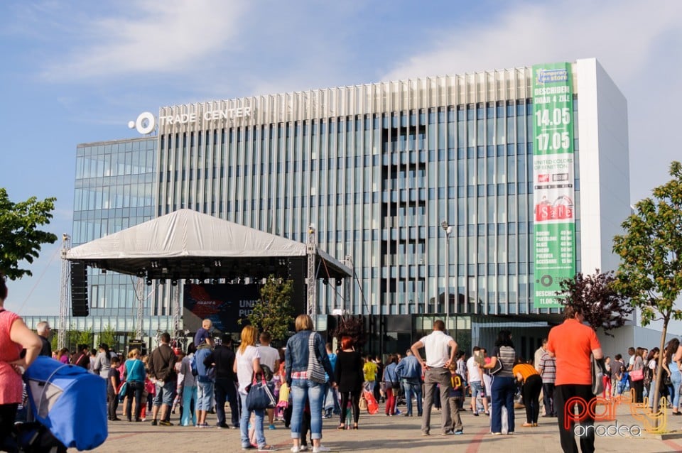 Concertul Referendumului, Lotus Center