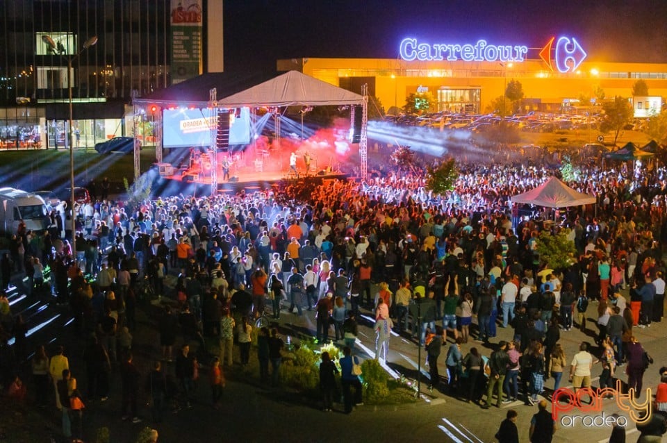 Concertul Referendumului, Lotus Center