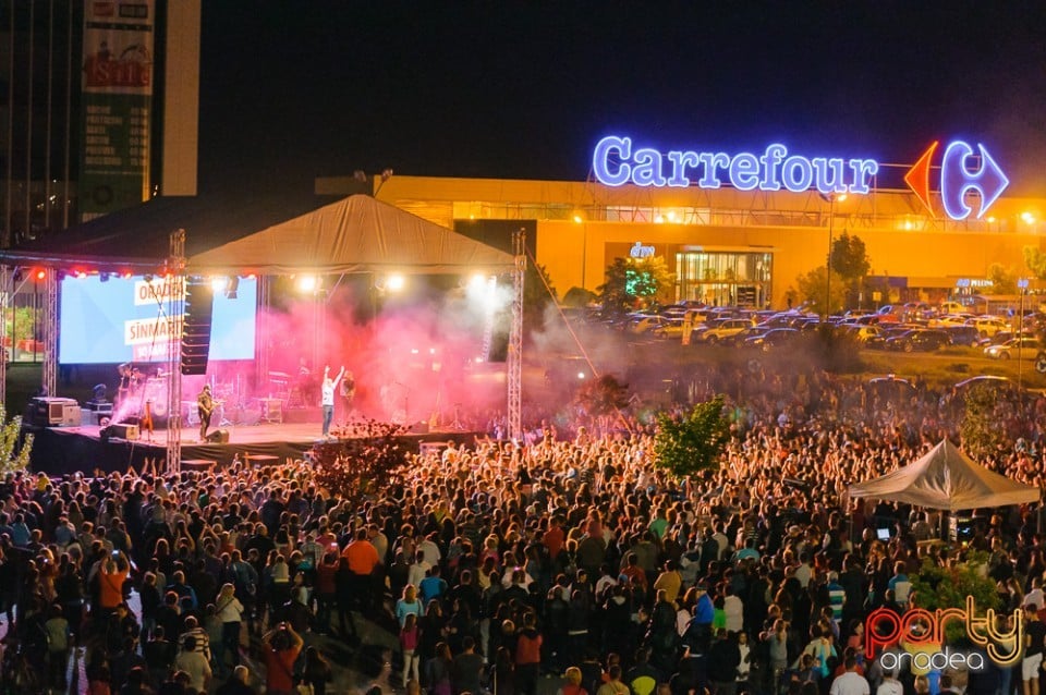 Concertul Referendumului, Lotus Center