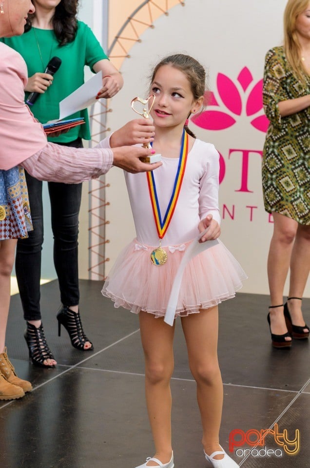 Concurs de creaţie, Lotus Center