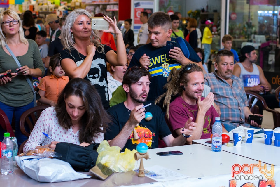 Concurs Kendama, Lotus Center