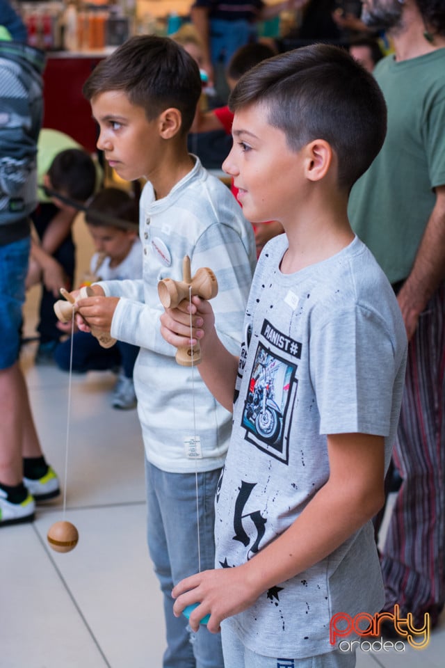 Concurs Kendama, Lotus Center